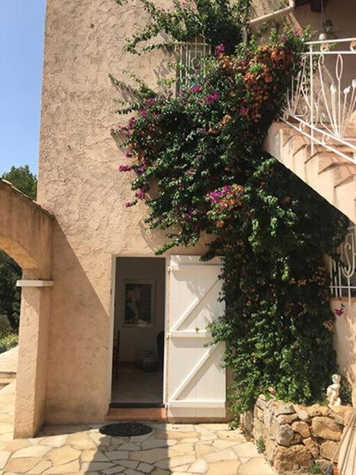 Experience The Provencal Dream Apartamento Taradeau Exterior foto